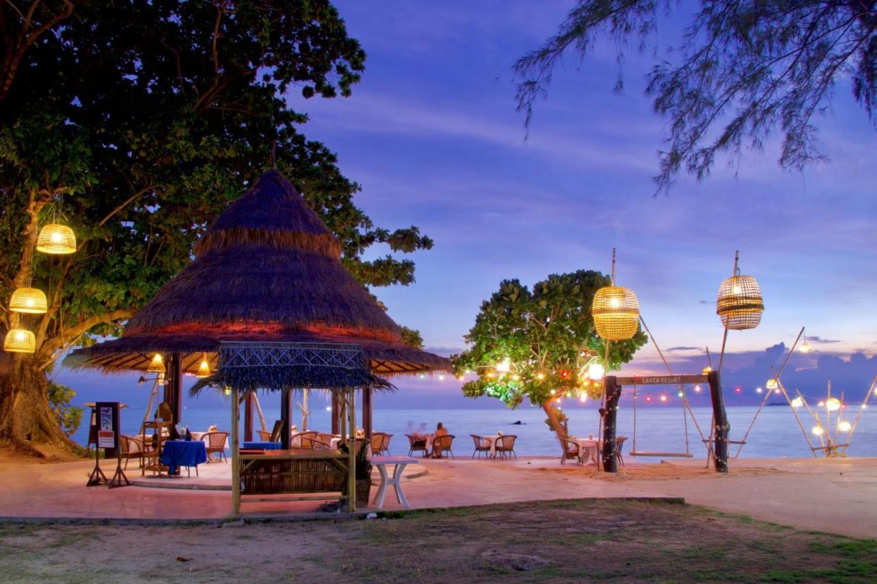Beach Bungalow At Lanta Resort Ко-Ланта Экстерьер фото