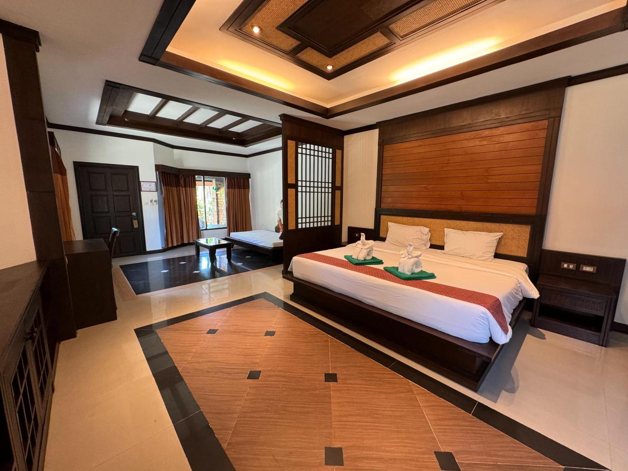 Beach Bungalow At Lanta Resort Ко-Ланта Экстерьер фото