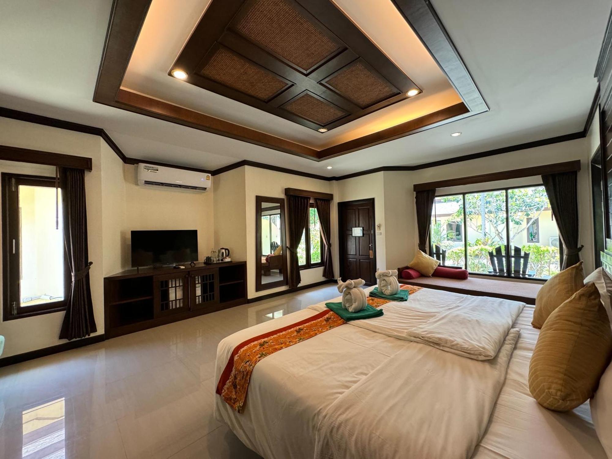 Beach Bungalow At Lanta Resort Ко-Ланта Экстерьер фото