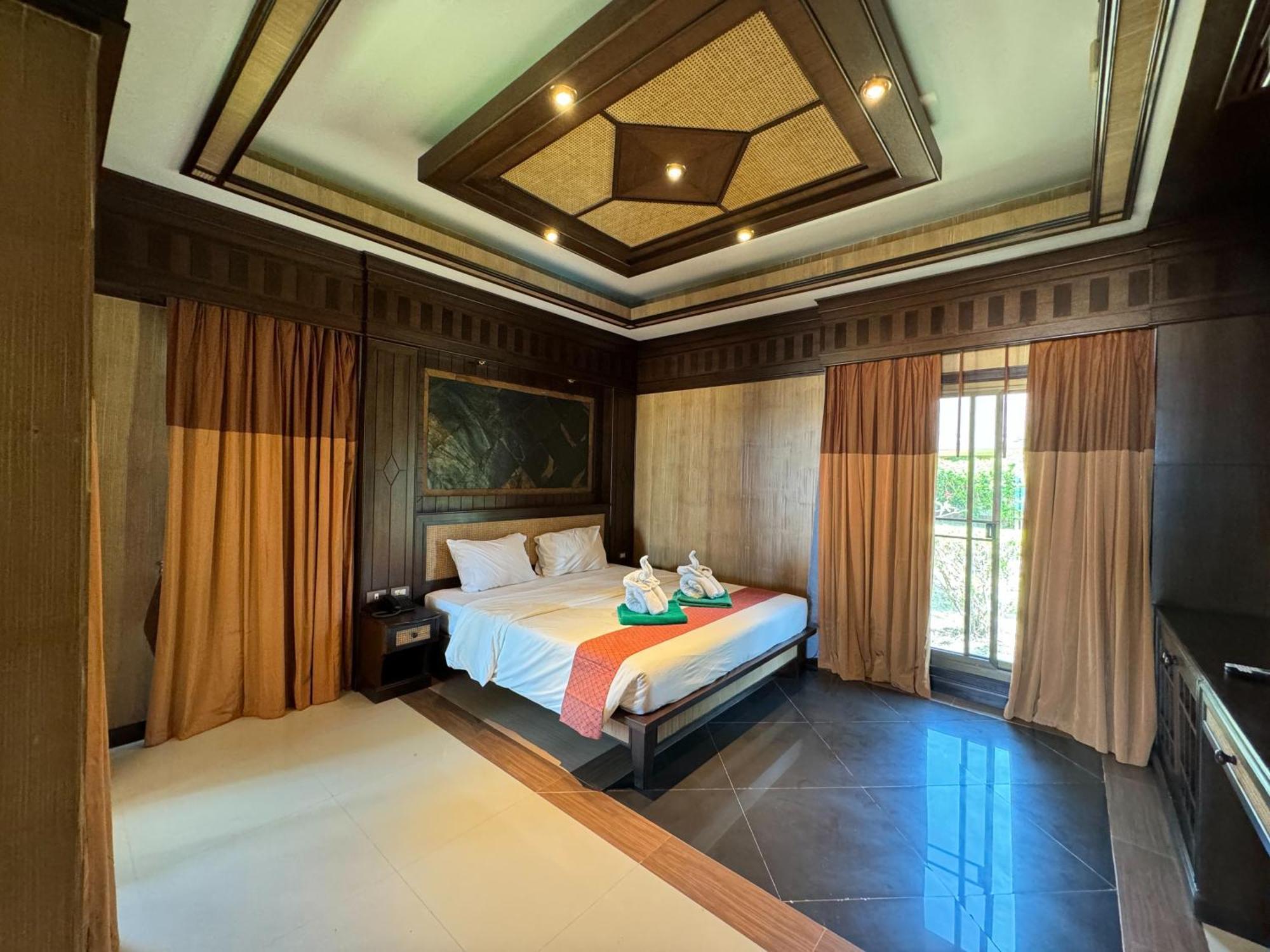 Beach Bungalow At Lanta Resort Ко-Ланта Экстерьер фото